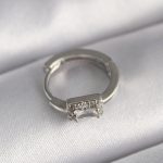 316L Çelik Gümüş Renk Kare Zirkon Taşlı Tragus Piercing - Lisinya