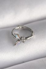 316L Çelik Gümüş Renk Zirkon Taşlı Kelebek Model Tragus Piercing - Lisinya