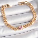 Pirinç Gold Renk Pembe Kare Zirkon Taşlı VIP Seri Kadın Bileklik - Lisinya