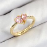 Pirinç Zirkon Taşlı Pembe Kalp Model Gold Renk Kadın Yüzük - Lisinya