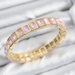 Pirinç Pembe Zirkon Taşlı Dikdörtgen Model Gold Renk Lastikli Kadın Bileklik - Lisinya
