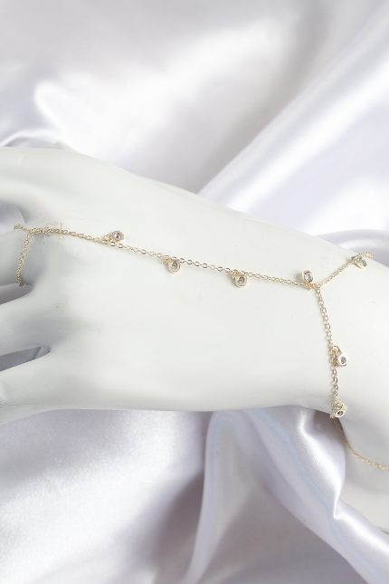 Pirinç Zirkon Taşlı Sallantılı Model Gold Renk Kadın Şahmeran - Lisinya