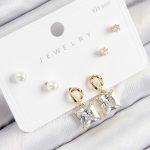 Pirinç Zirkon Taşlı Sallantılı Kare Model Gold Renk 925 Ayar Gümüş Çivi Kadın Küpe Set - Lisinya