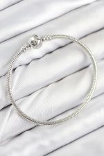 Pirinç Charm Topcuk Model Gümüş Renk Kadın Bileklik - Lisinya
