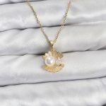 316L Çelik Zincir Gold Renk İstiridye İnci Model Zirkon Taşlı Kadın Kolye - Lisinya