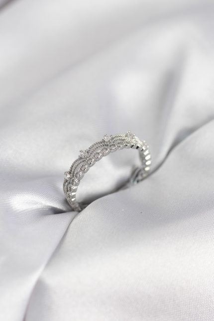 Gümüş Renk Motif Desenli Zirkon Taşlı Kadın Yüzük - Lisinya