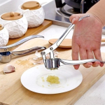 Paslanmaz Çelik Pense Model Sarımsak Ezici ( Lisinya )