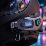Kask İçi Bluetooth Kulaklık Kamera Özellikli Uzun Pil Ömrü ve Su Geçirmez - vipsepet