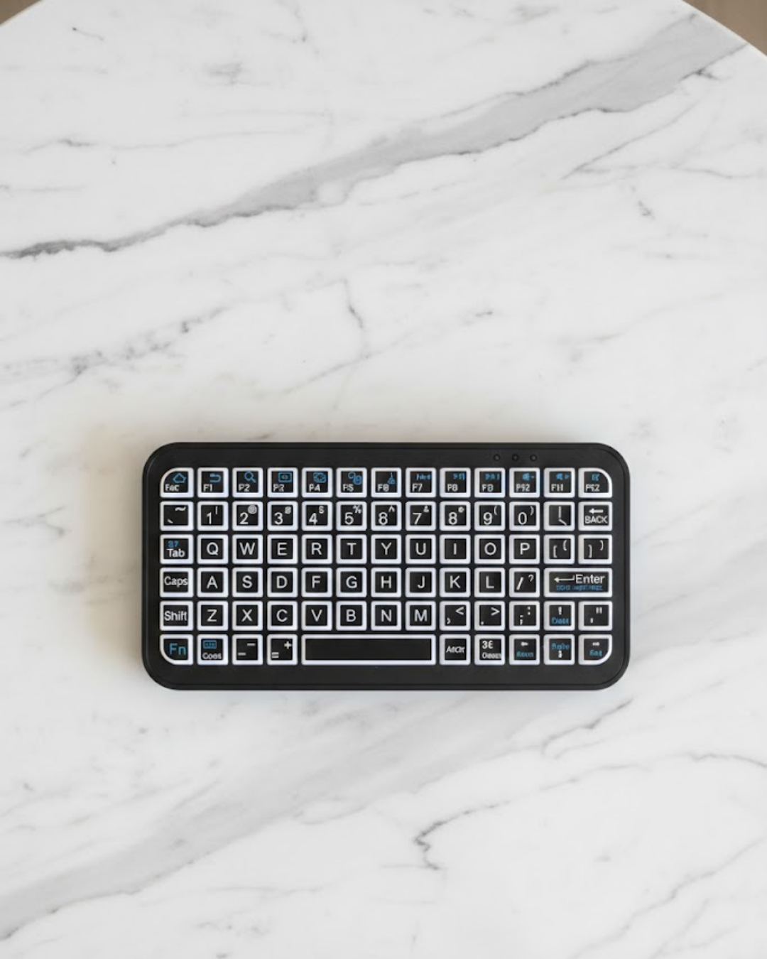1-62 Siyah Kablosuz Mini RGB Işıklı Klavye Bluetooth 5.2 İnce Tasarım - Vipsepet - Görsel 1