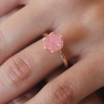 Pembe Lotus Çiçek Figür Gold Renk Kadın Yüzük - Vipsepet