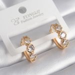 Pirinç Gold Renk Zirkon Taşı Kalp Detay Kadın Küpe - Vipsepet