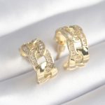 Pirinç Gold Renk Zirkon Taş Detay Zincir Model Kadın Küpe - Vipsepet