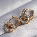 316L Çelik Gold Renk Zirkon Taşlı İç İçe Geçmeli Oval Küpe - Vipsepet