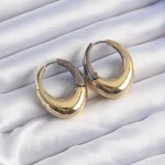 Pirinç Gold Gümüş Renkli Oval Bombeli Küpe - Vipsepet