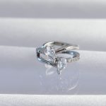 Pirinç Gümüş Renk Zirkon Taşlı Damla Earcuff Küpe - Vipsepet