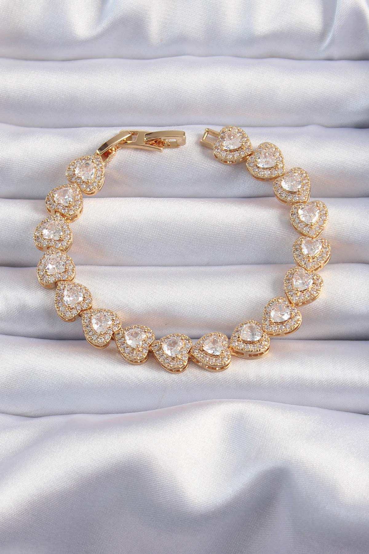 1726065922-bb6316-1 Pirinç Vip Seri Gold Renk Zirkon Taşlı Kalp Model Bileklik - Vipsepet - Görsel 1