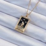 316L Çelik Zincir Altın Renk Zirkon Taşlı Siyah Mineli Kız Figürlü Tarot Kolye - Vipsepet