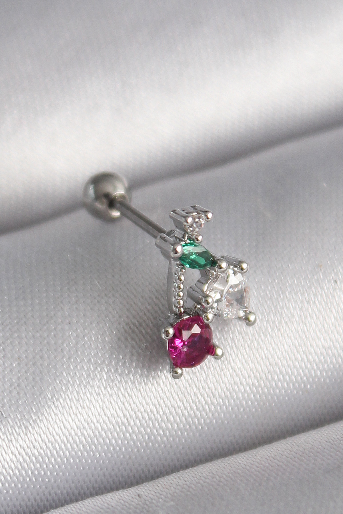 1732271528-pr1227 316L Çelik Gümüş Renk Zirkon Taşlı Tragus Piercing - Vipsepet - Görsel 1