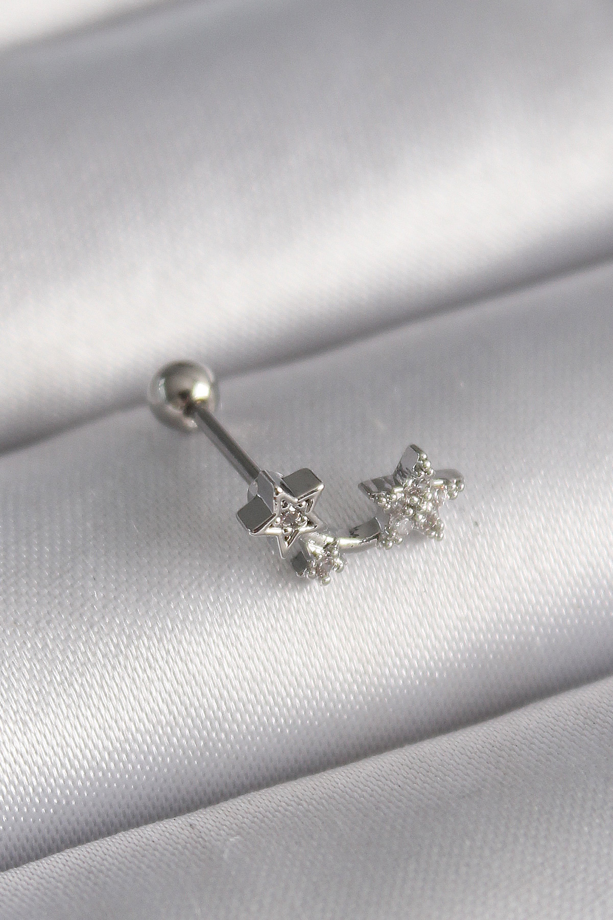1732274141-pr1245 316L Çelik Gümüş Renk Zirkon Taşlı Yıldız Tragus Piercing - Vipsepet - Görsel 1