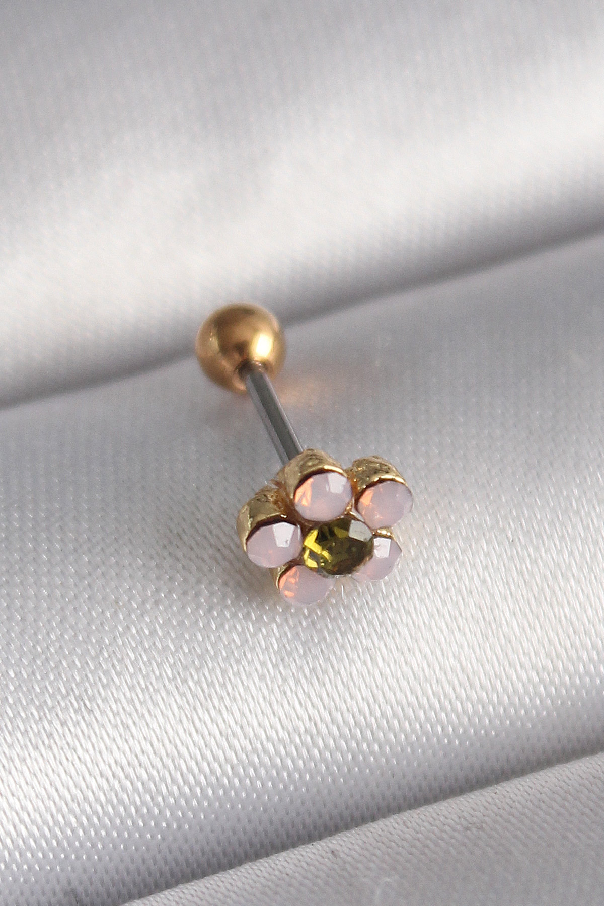 1732278699-pr1276 316L Çelik Gold Renk Zirkon Taşlı Çiçek Tragus Piercing - Vipsepet - Görsel 1