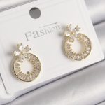 Pirinç Gold Renk Zirkon Taşlı Halka Model Çiçek Figür Kadın Küpe - Vipsepet