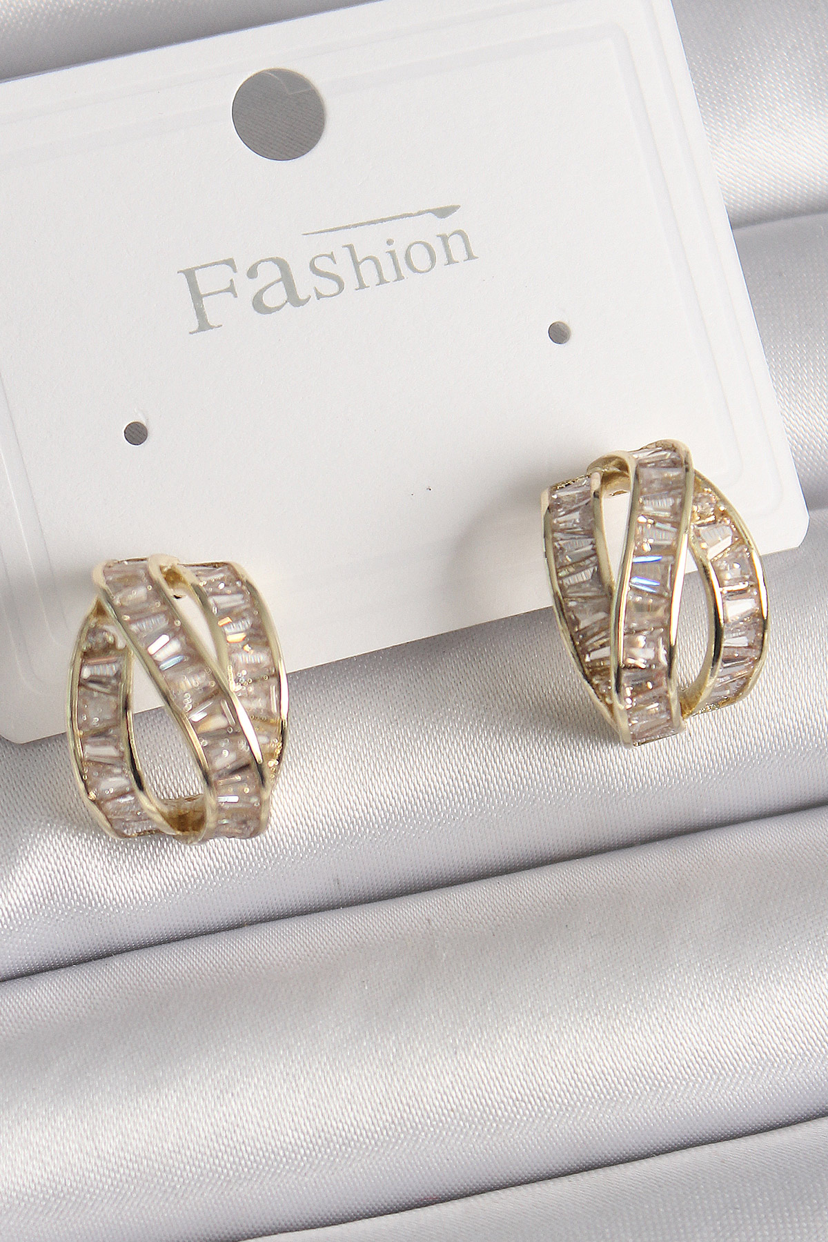 1735053695-bkp9943 Pirinç Gold Renk Zirkon Taşlı Düğüm Halka Model Kadın Küpe - Vipsepet - Görsel 1