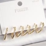 925 Ayar Gümüş Çivi Pirinç Gold Renk Üçgen Model Kadın Küpe Seti - Vipsepet