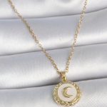 316L Çelik Gold Renk Zincir Beyaz Mineli Hilal İşlemeli Madalyon Model Kadın Kolye - Vipsepet