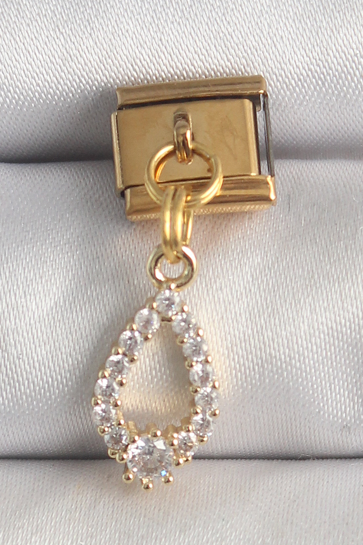 1747668564-bc1372 316L Çelik Gold Renk Sallantı Zirkon Taşlı Damla Model Nomination Charm - Vipsepet - Görsel 1