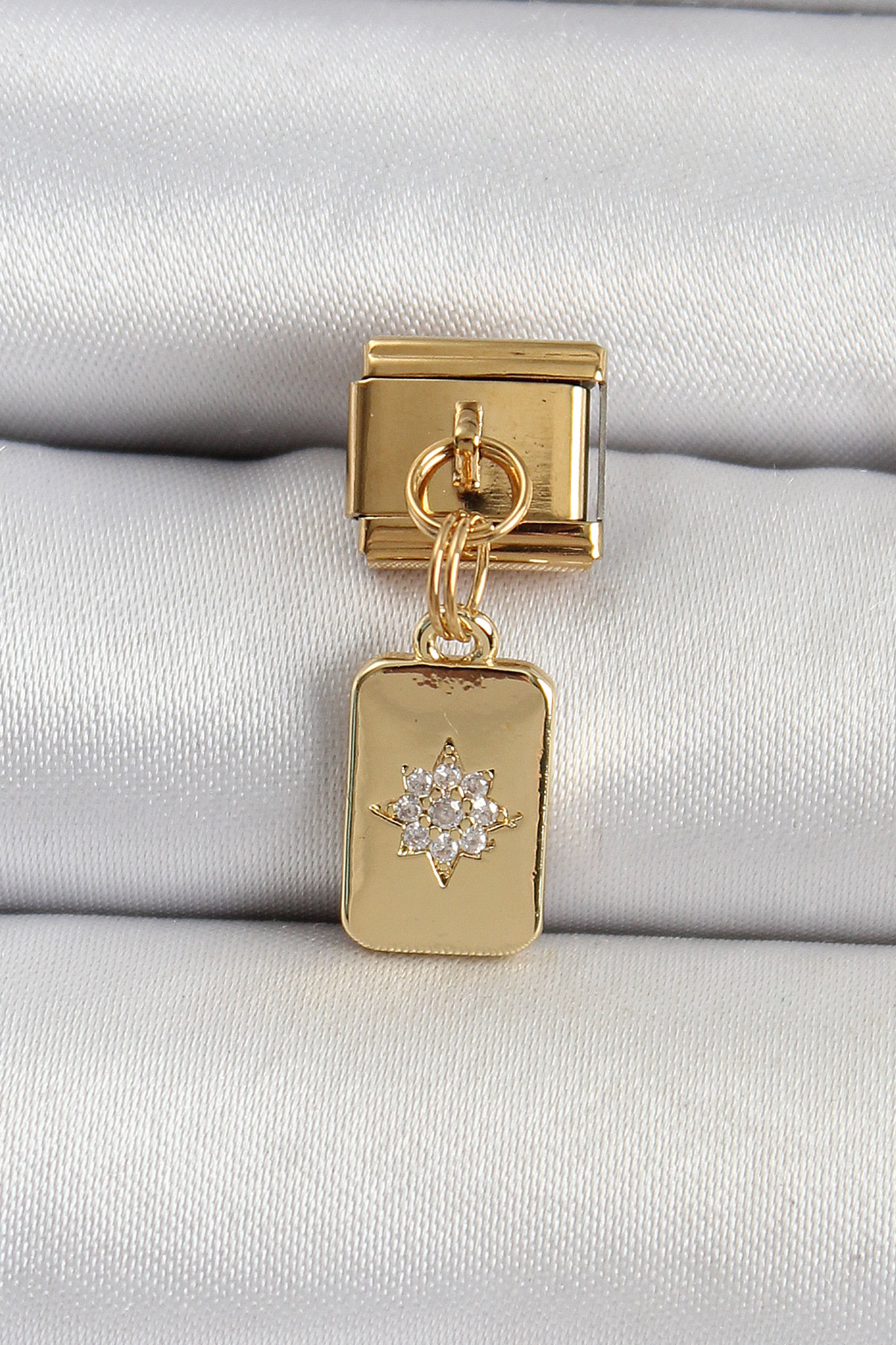 1749105616-bc1406 316L Çelik Sallantılı Zirkon Taşlı Kutup Yıldızı Figürlü Dikdörtgen Model Gold Renk Nomination Charm - Vipsepet - Görsel 1