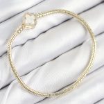 Pirinç Charm Zirkon Taşlı Yonca Model Gold Renk Kadın Bileklik - Vipsepet