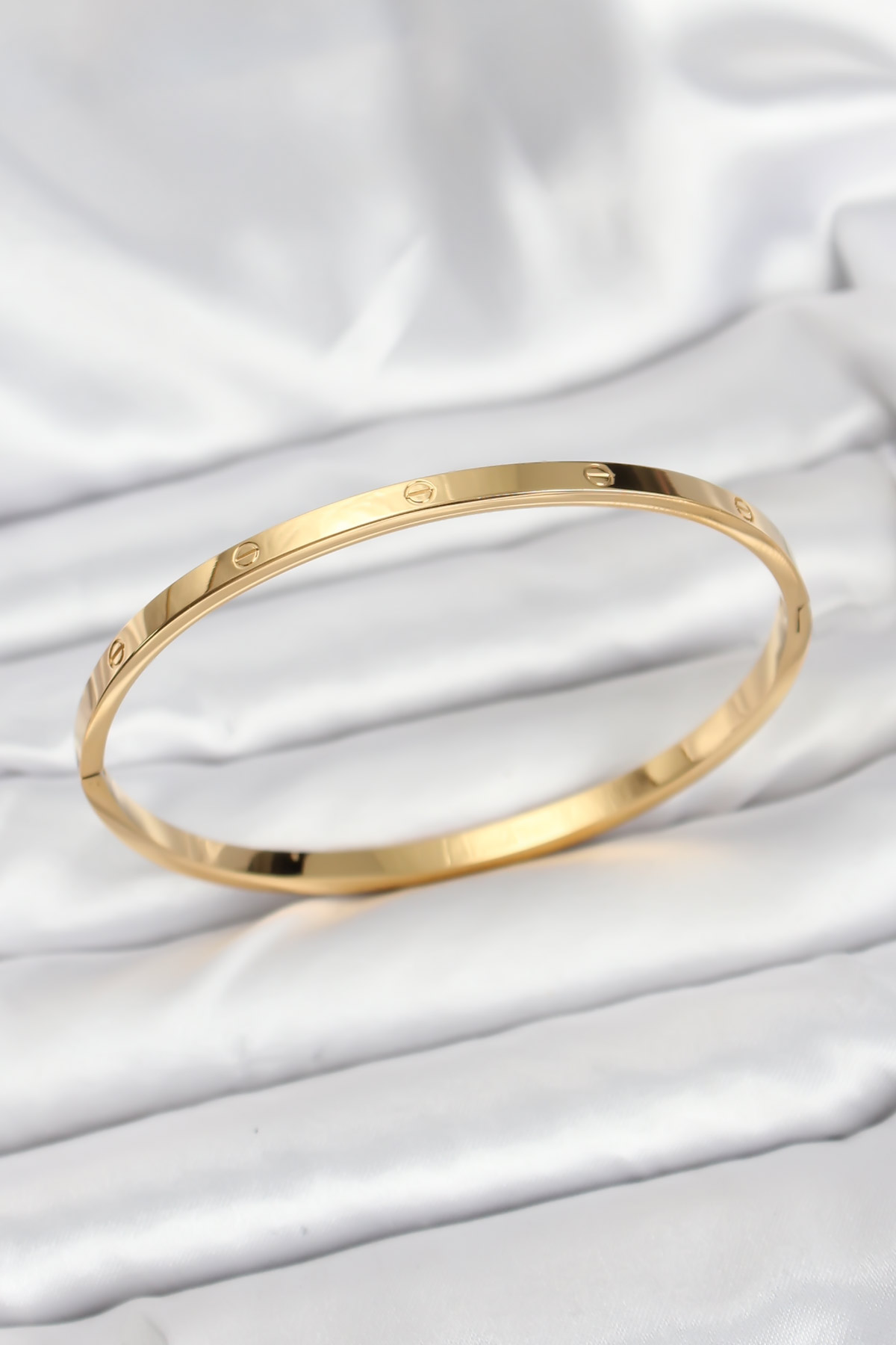 1757685021-bb7915 316L Çelik Gold Renk 65 mm İnce Kadın Kelepçe Bileklik - Vipsepet - Görsel 1