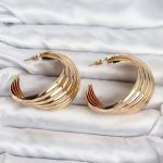 316L Çelik Gold Renk Yarım Halka Model Kadın Küpe - Vipsepet