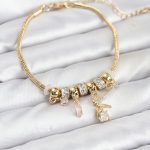 Pirinç Gold Renk Tinkerbell Charmlı Kadın Bileklik - Vipsepet