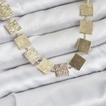 Kare Plaka Model Gold Renk Kadın Kolye - Vipsepet