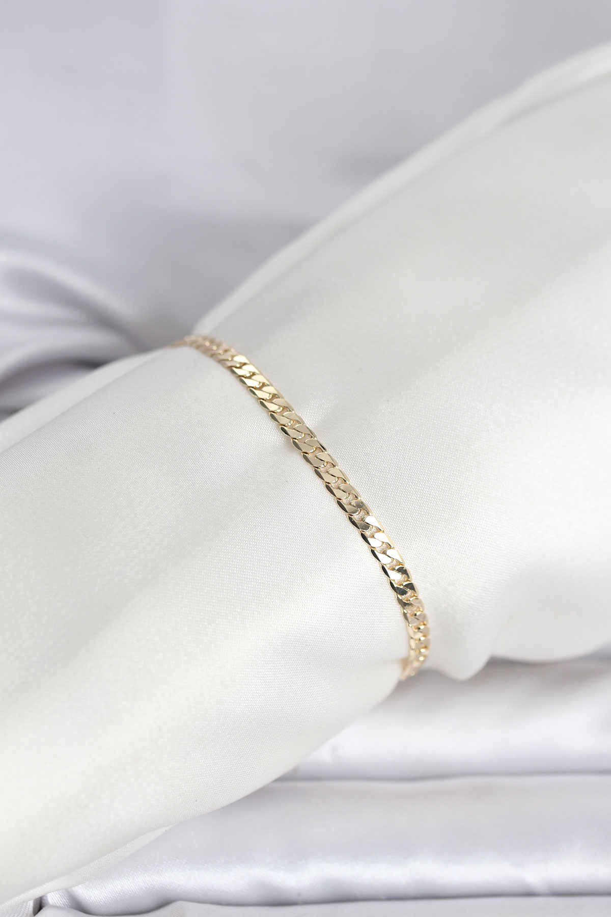 1770205645-bb8294 CM 14K Gold Renk Zincirli Model Kadın Bileklik - Vipsepet - Görsel 1