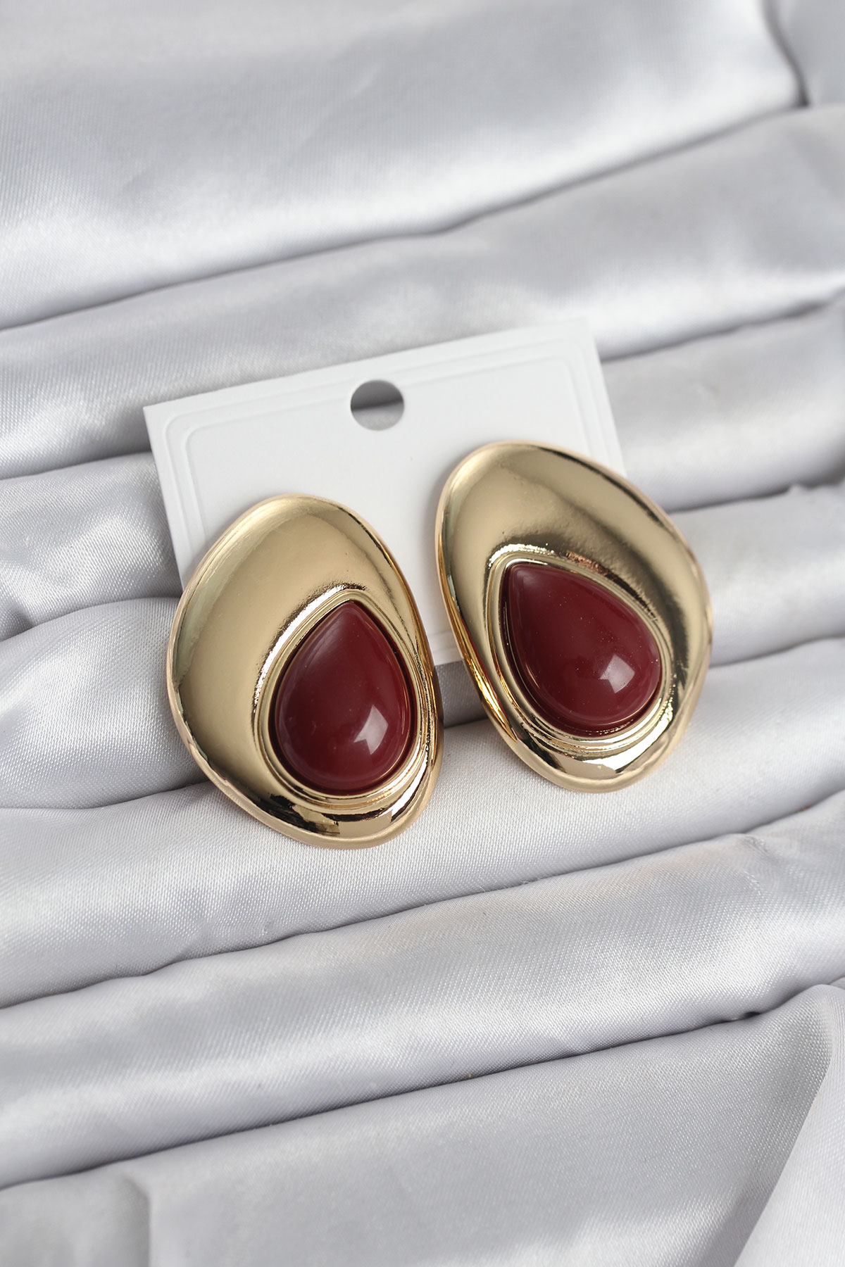 1771336731-bkp11682 Pirinç Gold Renk Bordo Taşlı Damla Model Vintage Kadın Küpe - Vipsepet - Görsel 1