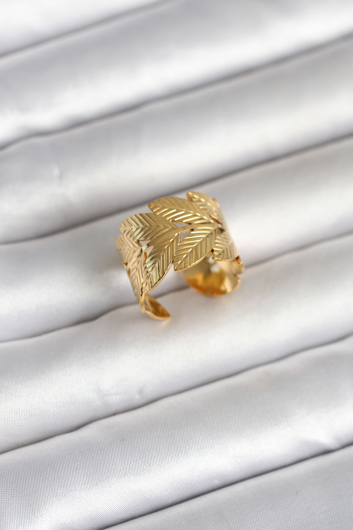 1776227954-byk4162 316L Çelik Gold Renk Başak Modeli Kadın Yüzük - Vipsepet - Görsel 1