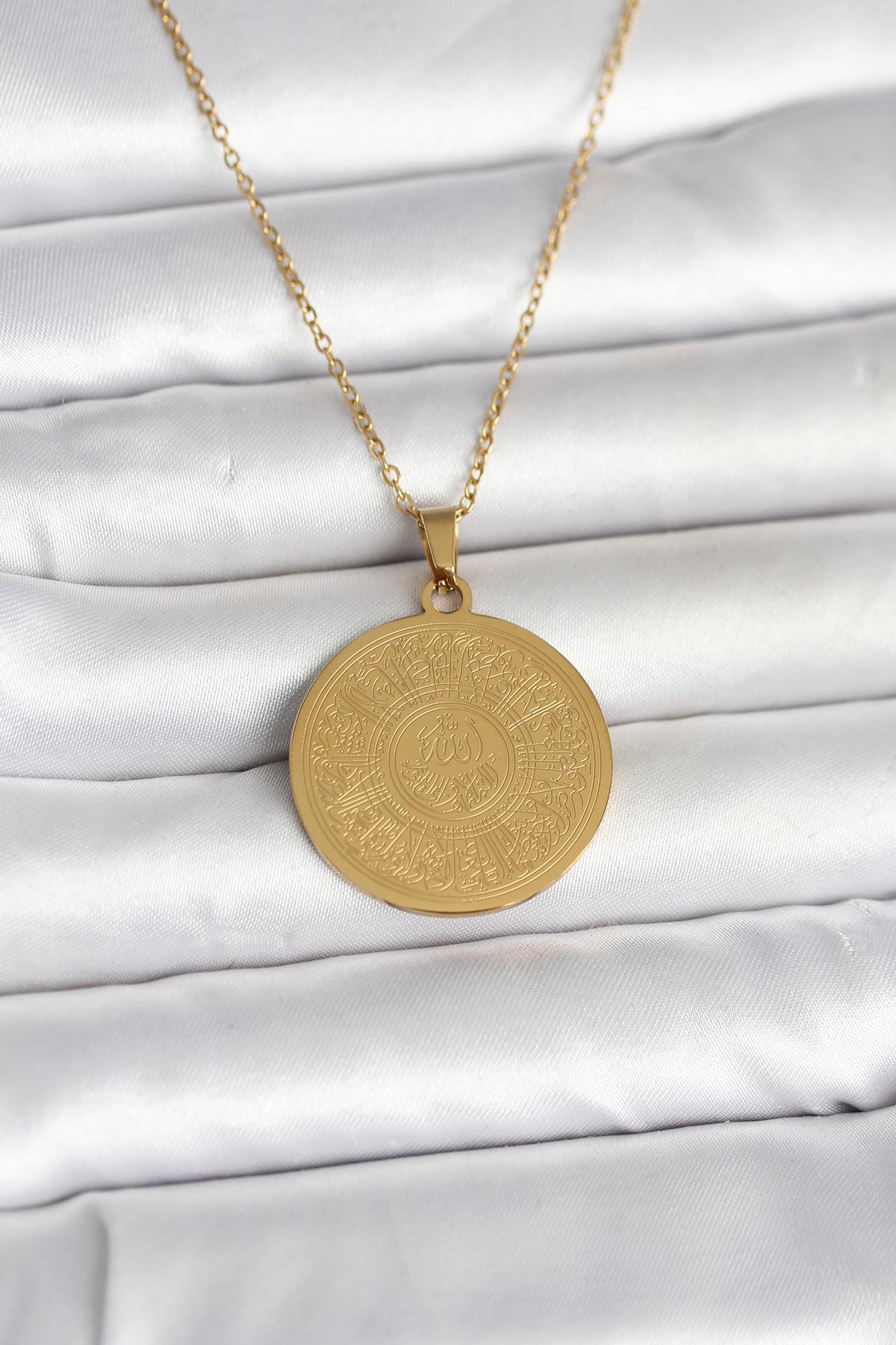 1776228627-bko11059 316L Çelik Gold Renk Ayetel Kürsi Yazılı Kolye - Vipsepet - Görsel 1