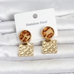 316L Çelik Gold Renk Leopar Desenli Plaka Model Kadın Küpe - Vipsepet