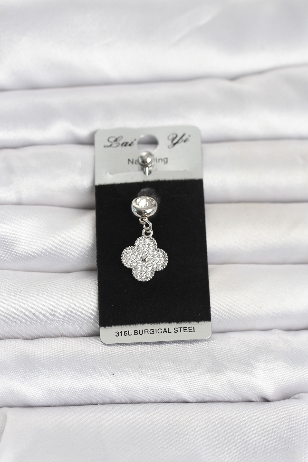 1778686157-da496937-pr1388 316L Cerrahi Çelik Sallantılı Yonca Model Göbek Piercing - Vipsepet - Görsel 1