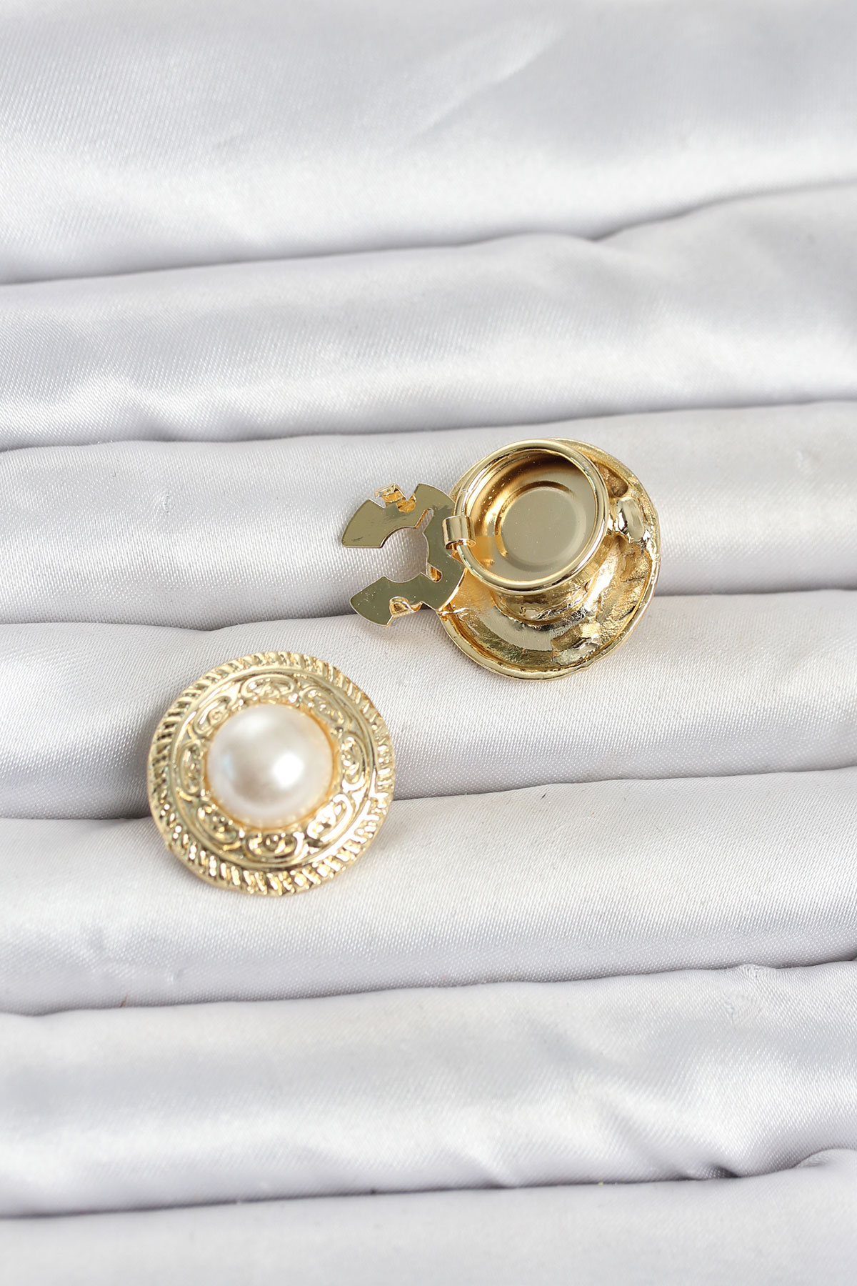 1778686377-fa3353d5-br487-2 Gold Renk İncili Model Düğme veya Manşet Broşu - Vipsepet - Görsel 1