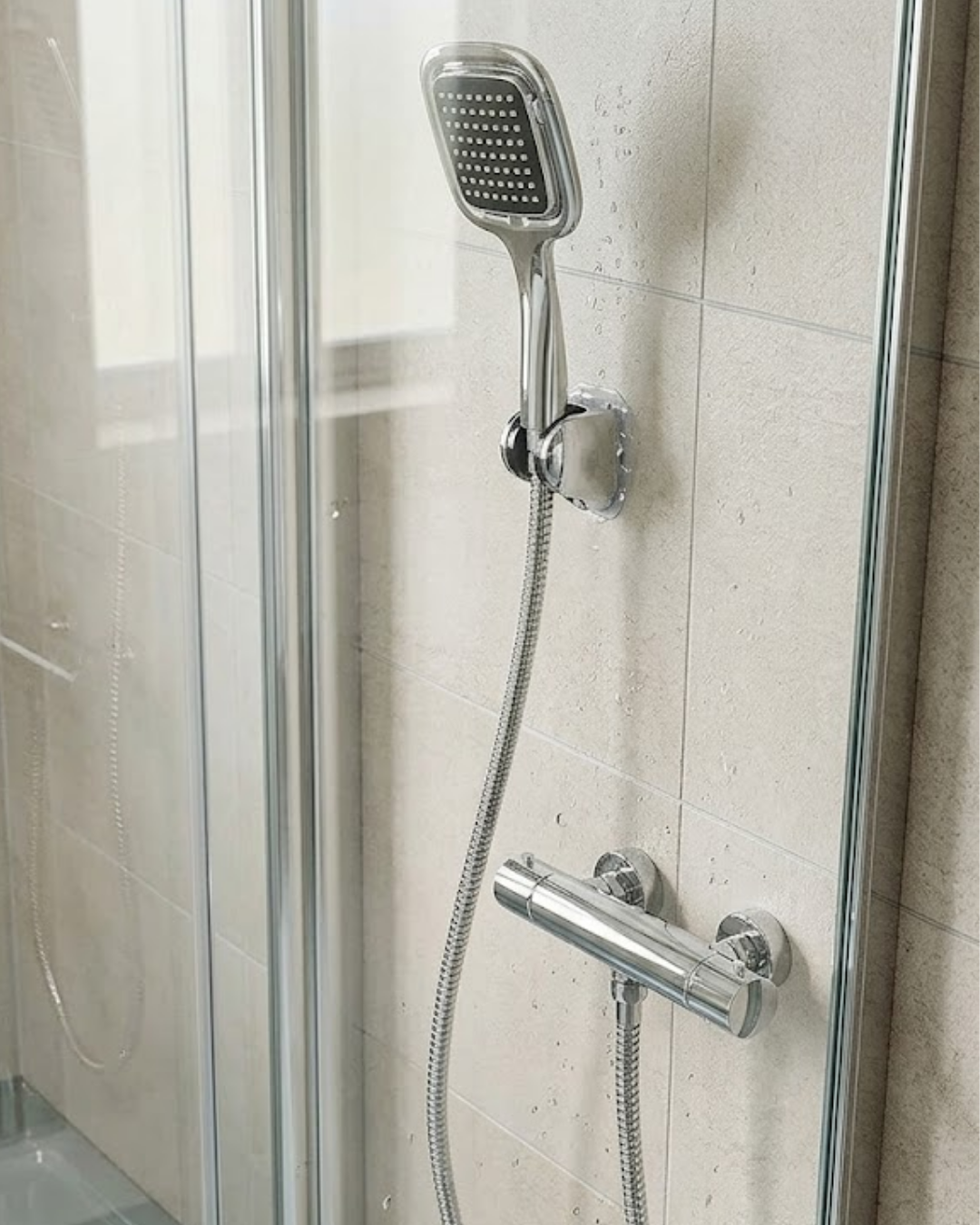 3-41 Siyah Duş Başlığı Seti Spiral Hortumlu El Duşu ve Duvar Askısı Banyo Seti - Vipsepet - Görsel 1